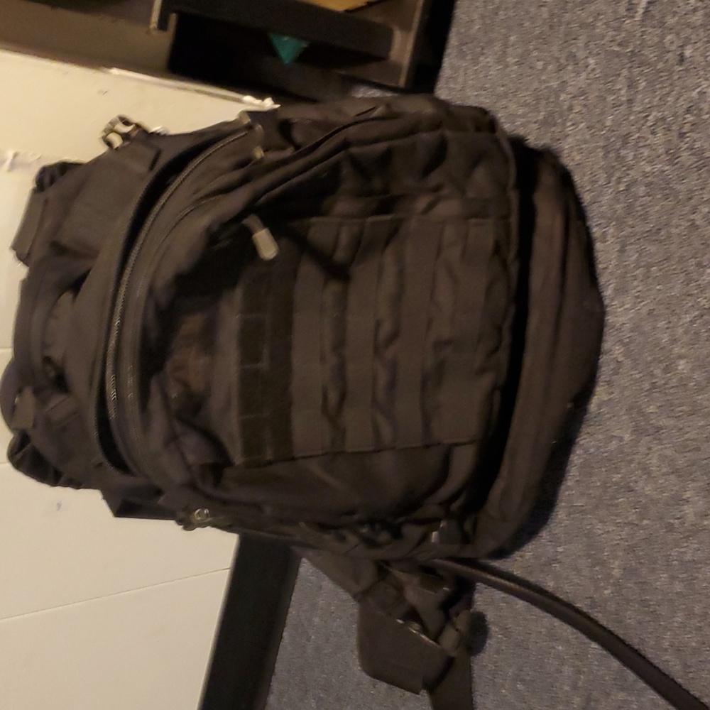 Camelbak backpack - Picture 6 of 14